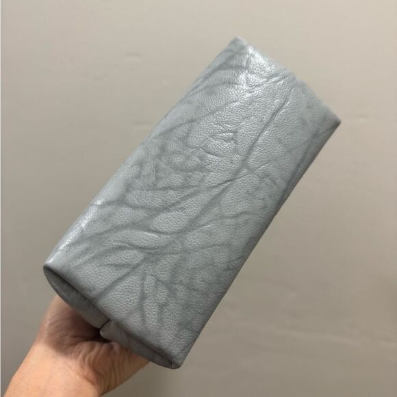 Embossed Cowhide Handsewn Retro Style Double Kiss-lock Shoulder Bag/Crossbody - Picture 14 of 16